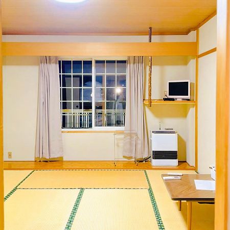 Snowhouse Memorie Hotel-石打丸山 Seki  Buitenkant foto