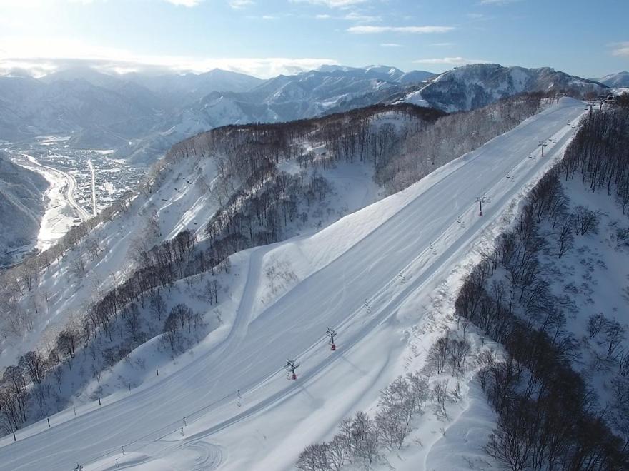 Snowhouse Memorie Hotel-石打丸山 Seki  Buitenkant foto