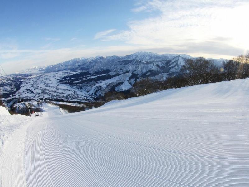 Snowhouse Memorie Hotel-石打丸山 Seki  Buitenkant foto