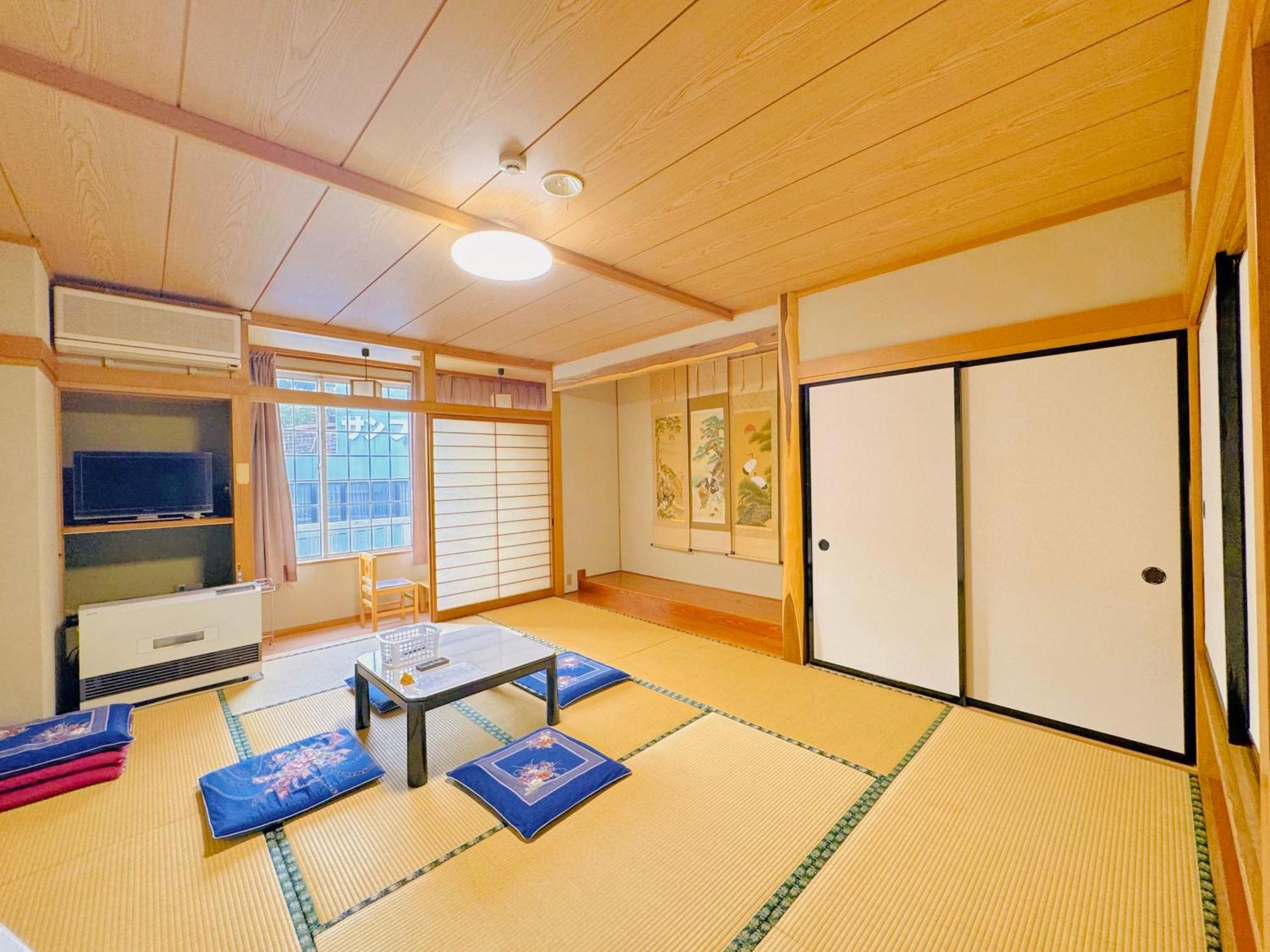 Snowhouse Memorie Hotel-石打丸山 Seki  Buitenkant foto